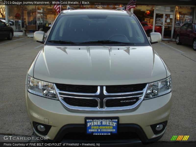 White Gold Metallic / Black 2011 Dodge Journey Mainstreet