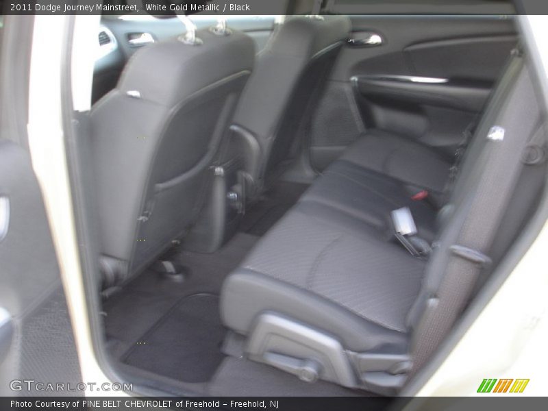 White Gold Metallic / Black 2011 Dodge Journey Mainstreet
