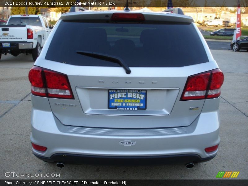 Bright Silver Metallic / Black 2011 Dodge Journey Mainstreet