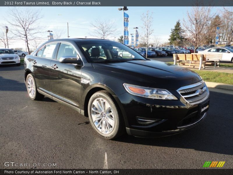 Front 3/4 View of 2012 Taurus Limited