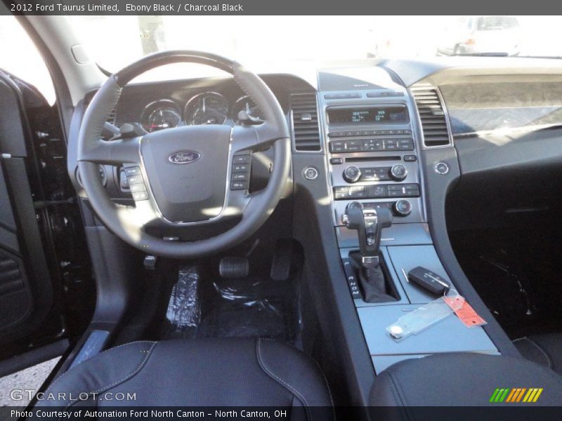 Dashboard of 2012 Taurus Limited