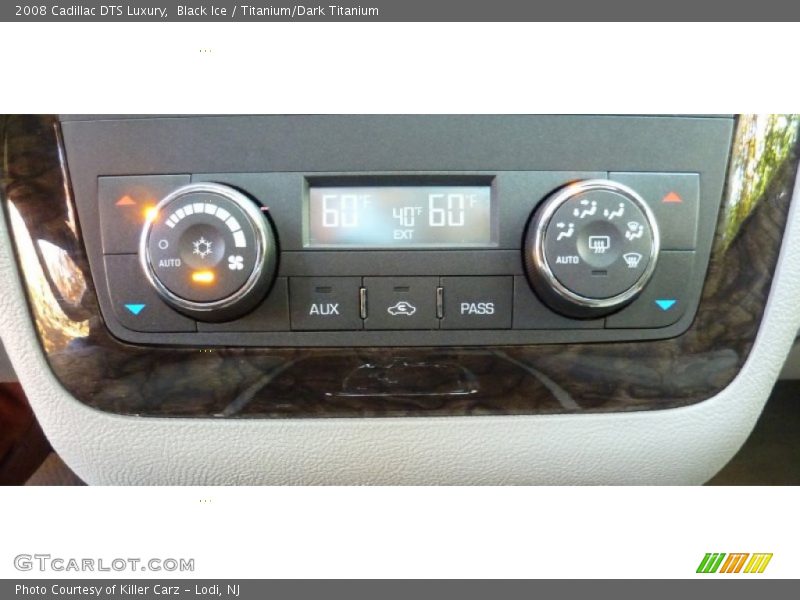 Black Ice / Titanium/Dark Titanium 2008 Cadillac DTS Luxury