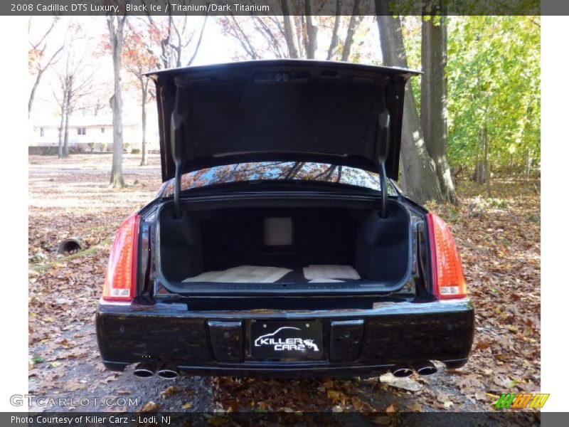 Black Ice / Titanium/Dark Titanium 2008 Cadillac DTS Luxury