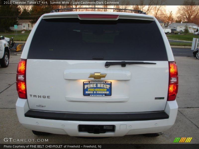 Summit White / Light Cashmere/Dark Cashmere 2011 Chevrolet Tahoe LT 4x4