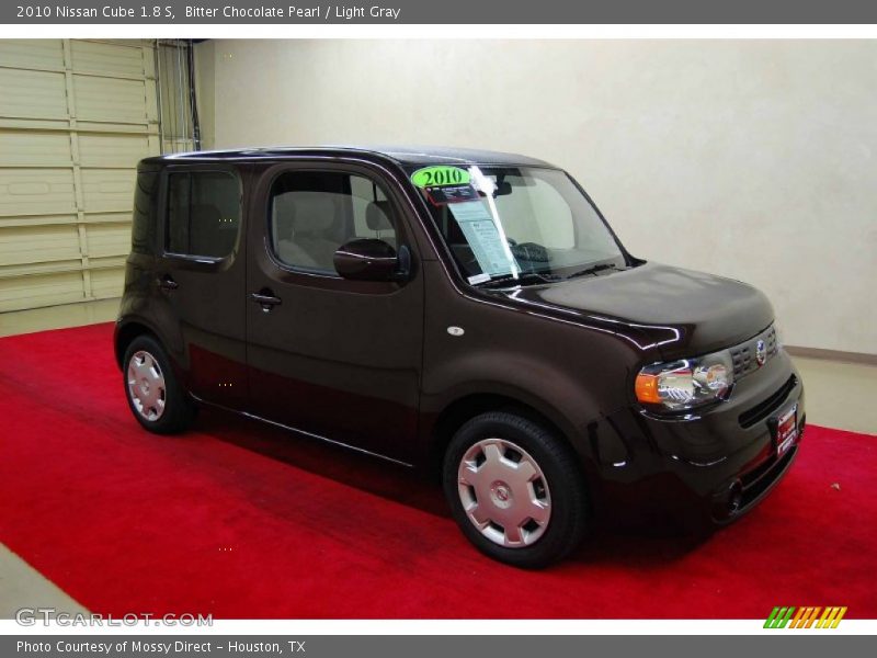 Bitter Chocolate Pearl / Light Gray 2010 Nissan Cube 1.8 S