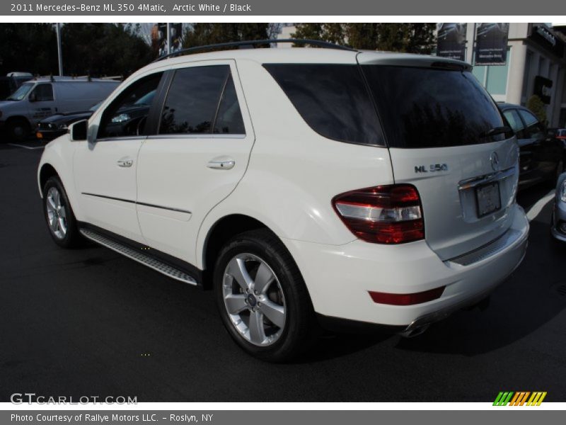 Arctic White / Black 2011 Mercedes-Benz ML 350 4Matic