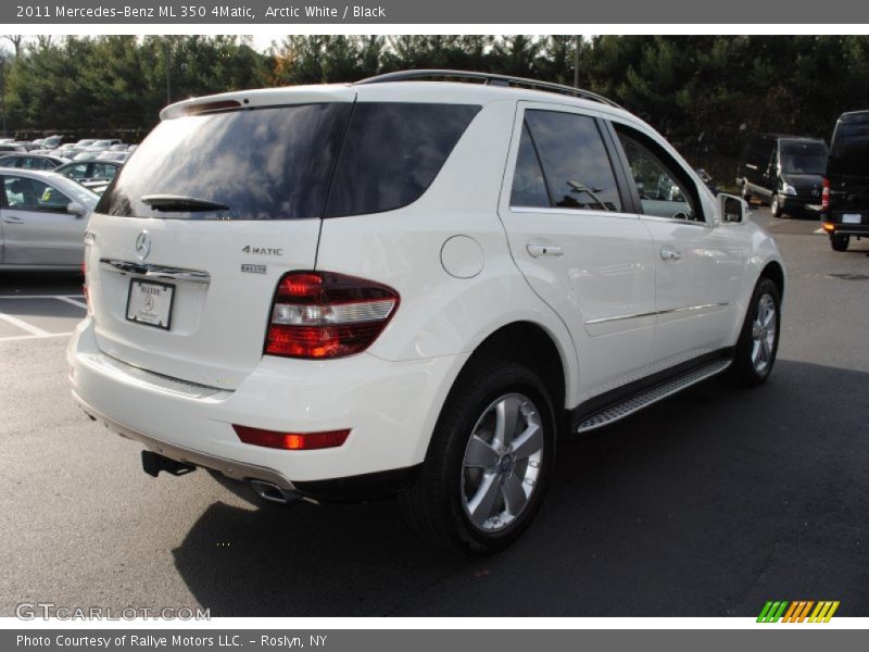 Arctic White / Black 2011 Mercedes-Benz ML 350 4Matic