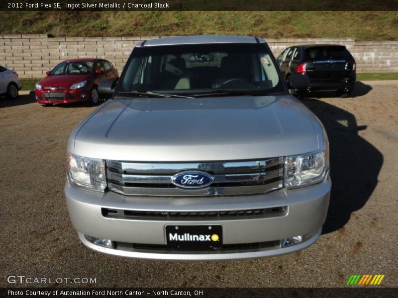 Ingot Silver Metallic / Charcoal Black 2012 Ford Flex SE