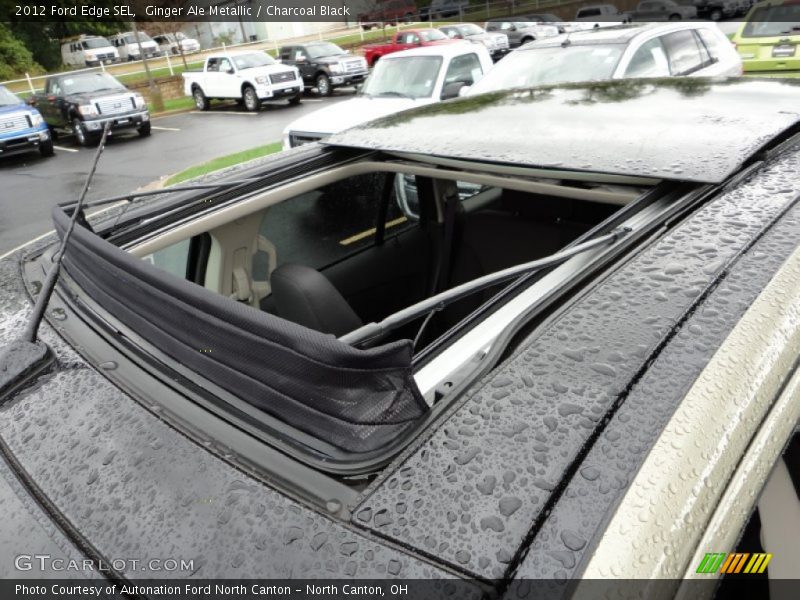 Sunroof of 2012 Edge SEL