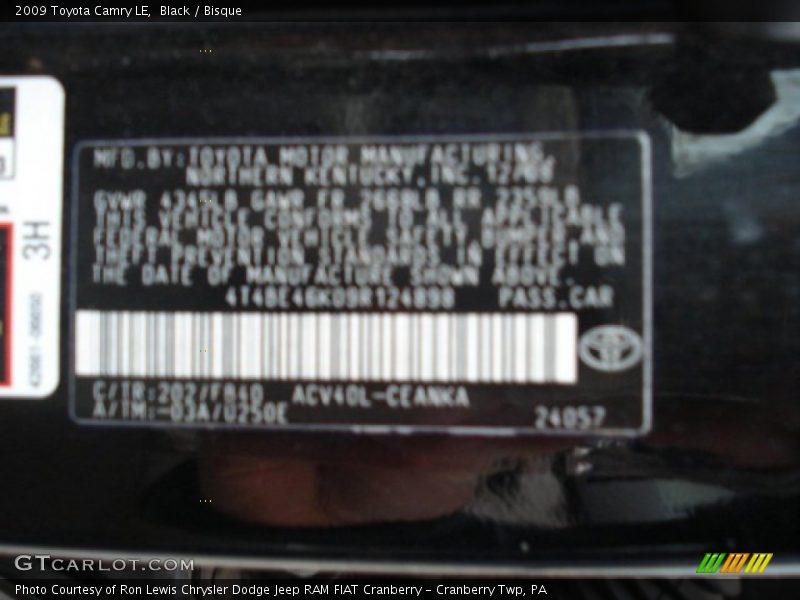 Black / Bisque 2009 Toyota Camry LE