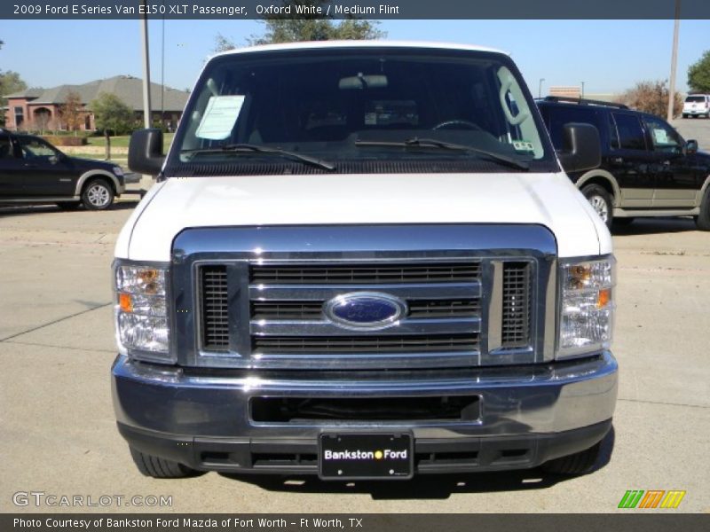 Oxford White / Medium Flint 2009 Ford E Series Van E150 XLT Passenger