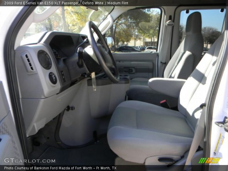 Oxford White / Medium Flint 2009 Ford E Series Van E150 XLT Passenger