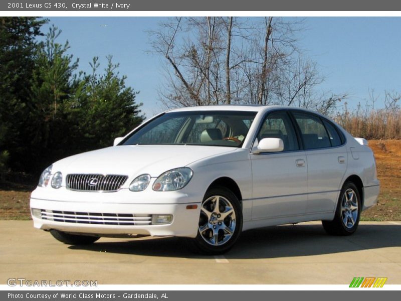 Front 3/4 View of 2001 GS 430