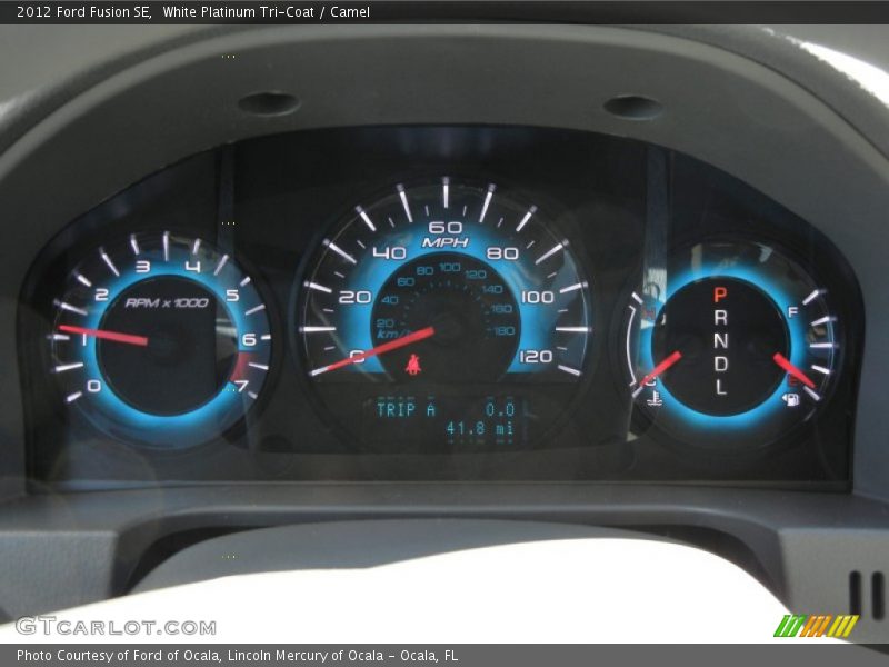 White Platinum Tri-Coat / Camel 2012 Ford Fusion SE