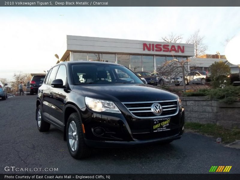 Deep Black Metallic / Charcoal 2010 Volkswagen Tiguan S