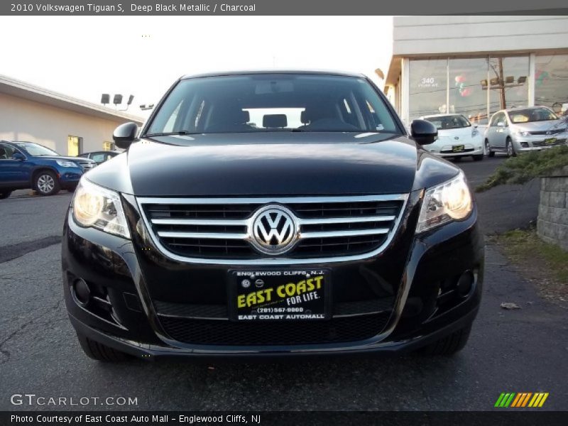 Deep Black Metallic / Charcoal 2010 Volkswagen Tiguan S