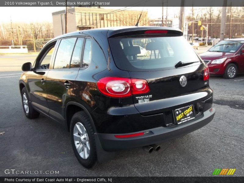 Deep Black Metallic / Charcoal 2010 Volkswagen Tiguan S