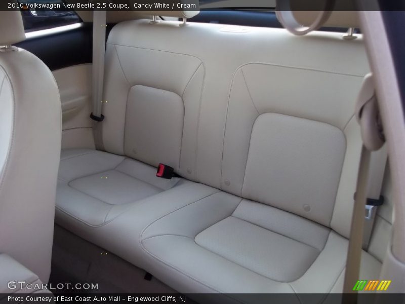 Candy White / Cream 2010 Volkswagen New Beetle 2.5 Coupe