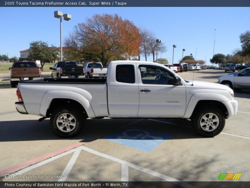 Super White / Taupe 2005 Toyota Tacoma PreRunner Access Cab