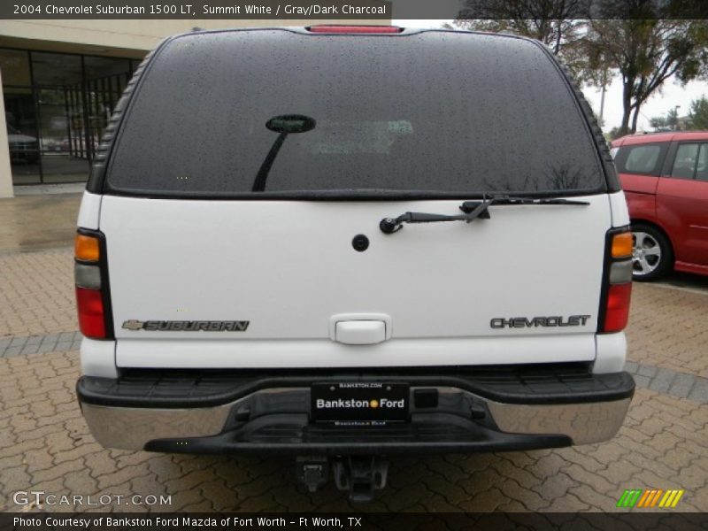 Summit White / Gray/Dark Charcoal 2004 Chevrolet Suburban 1500 LT