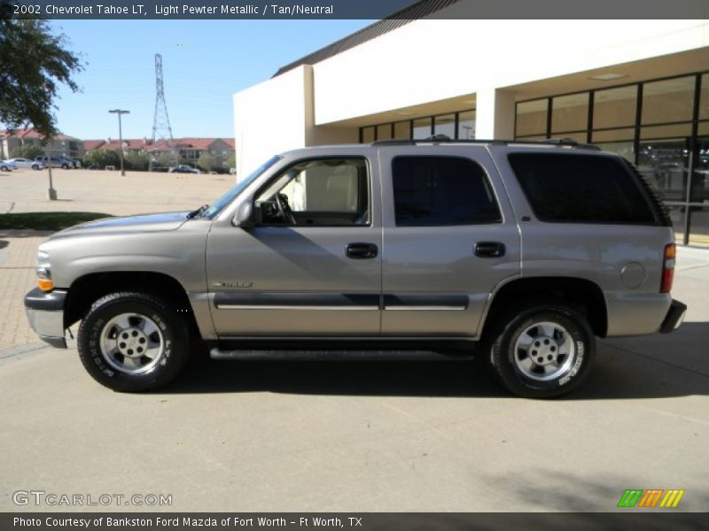 Light Pewter Metallic / Tan/Neutral 2002 Chevrolet Tahoe LT