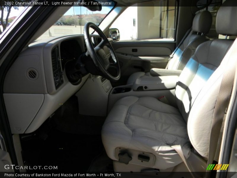 Light Pewter Metallic / Tan/Neutral 2002 Chevrolet Tahoe LT