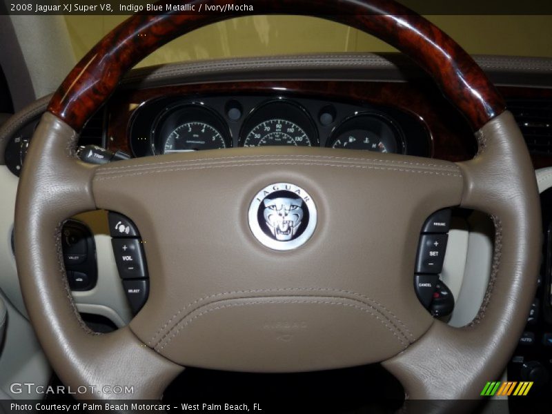  2008 XJ Super V8 Steering Wheel