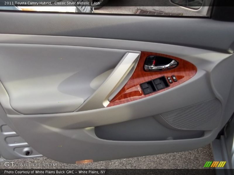Classic Silver Metallic / Ash 2011 Toyota Camry Hybrid