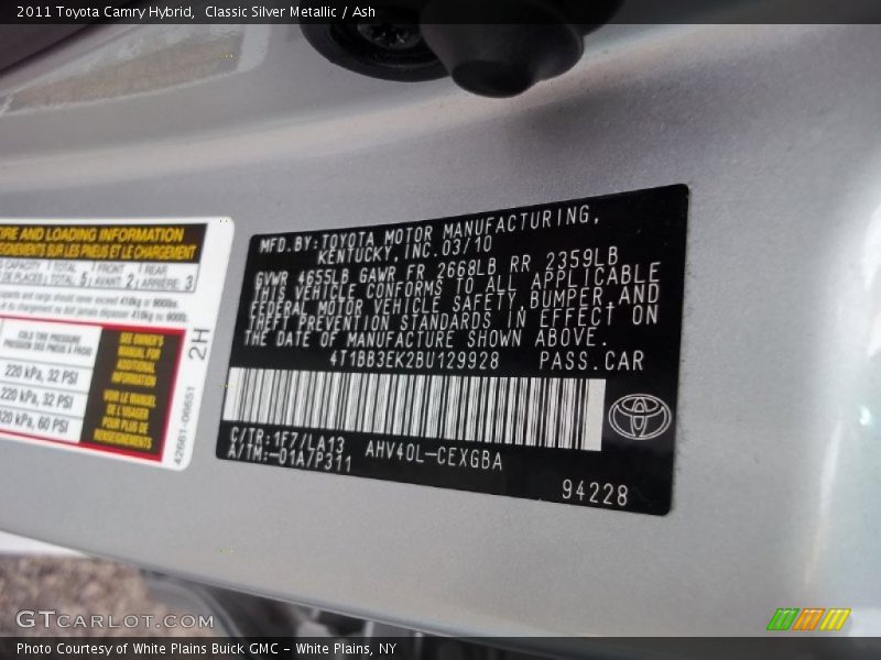 Classic Silver Metallic / Ash 2011 Toyota Camry Hybrid
