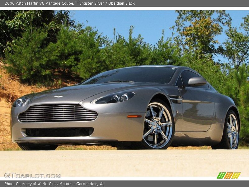 Front 3/4 View of 2006 V8 Vantage Coupe