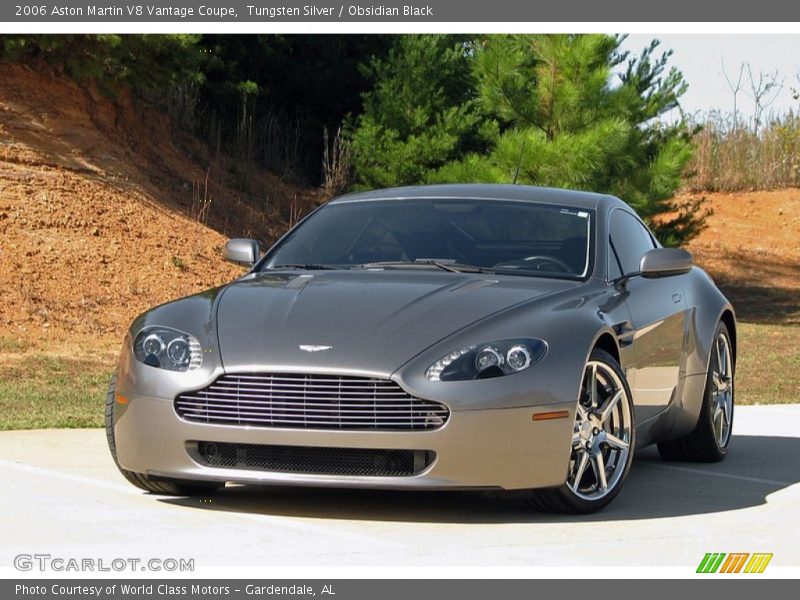 Front 3/4 View of 2006 V8 Vantage Coupe