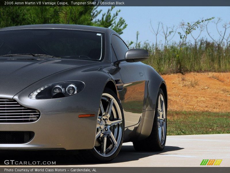 Tungsten Silver / Obsidian Black 2006 Aston Martin V8 Vantage Coupe