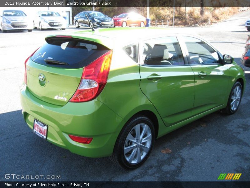 Electrolyte Green / Black 2012 Hyundai Accent SE 5 Door