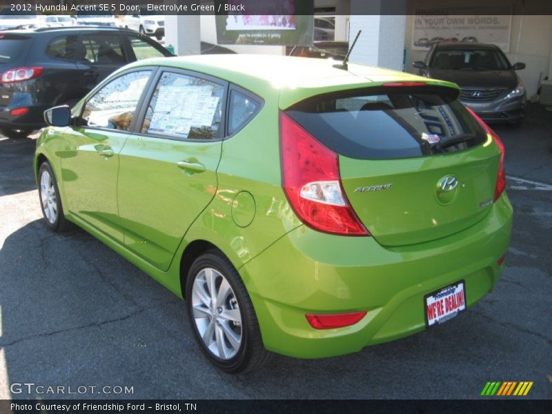 Electrolyte Green / Black 2012 Hyundai Accent SE 5 Door