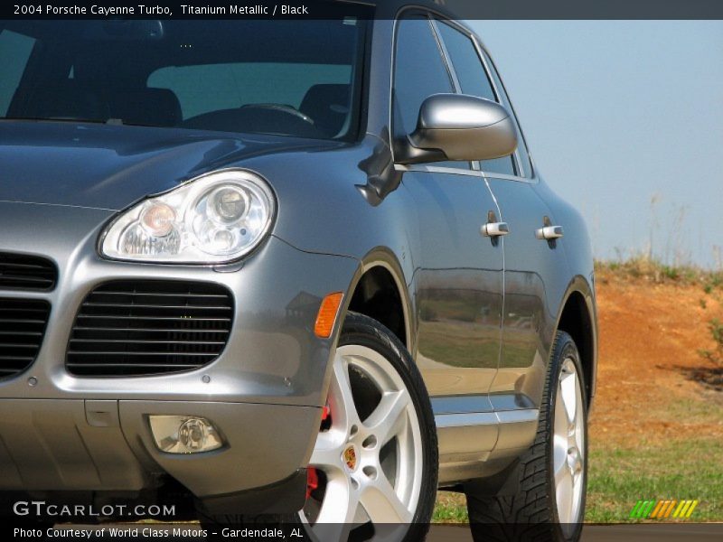 Titanium Metallic / Black 2004 Porsche Cayenne Turbo