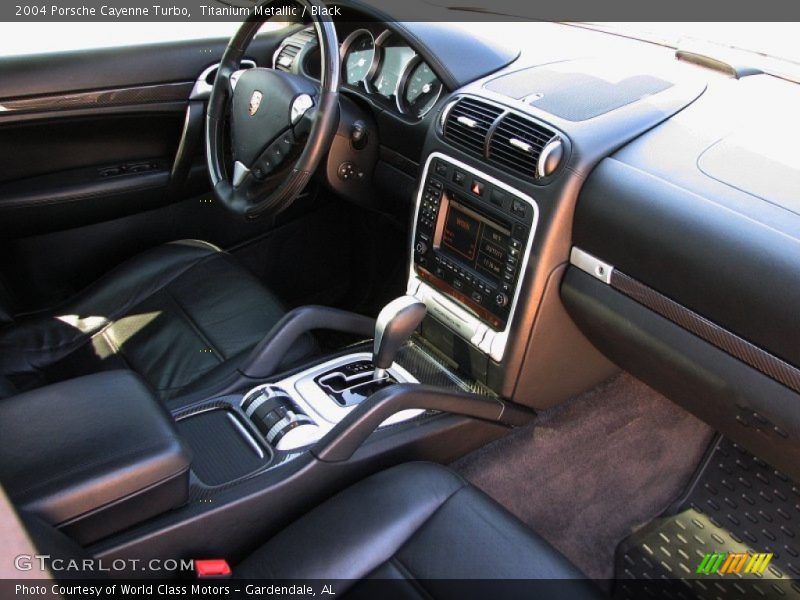 Dashboard of 2004 Cayenne Turbo