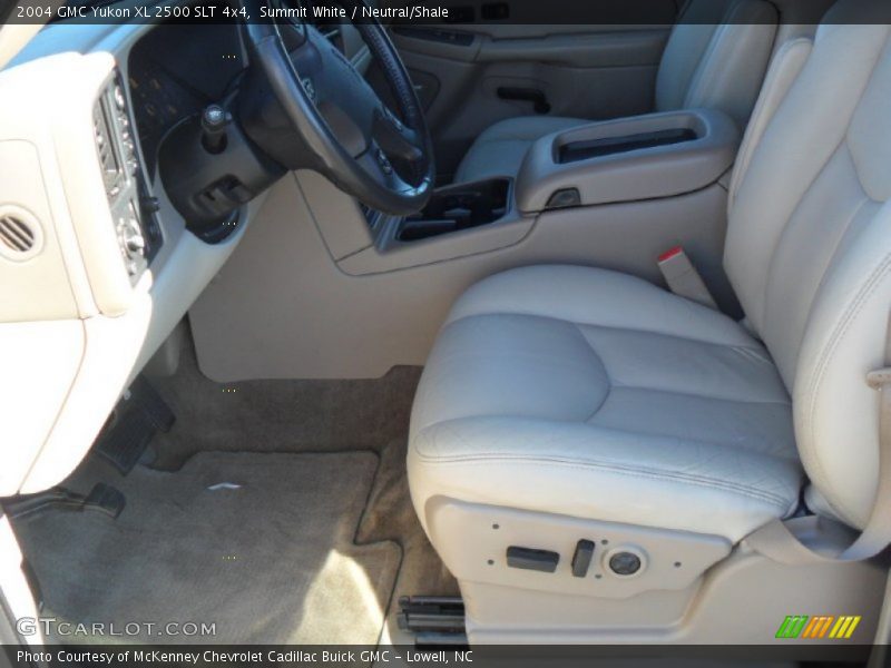 Summit White / Neutral/Shale 2004 GMC Yukon XL 2500 SLT 4x4