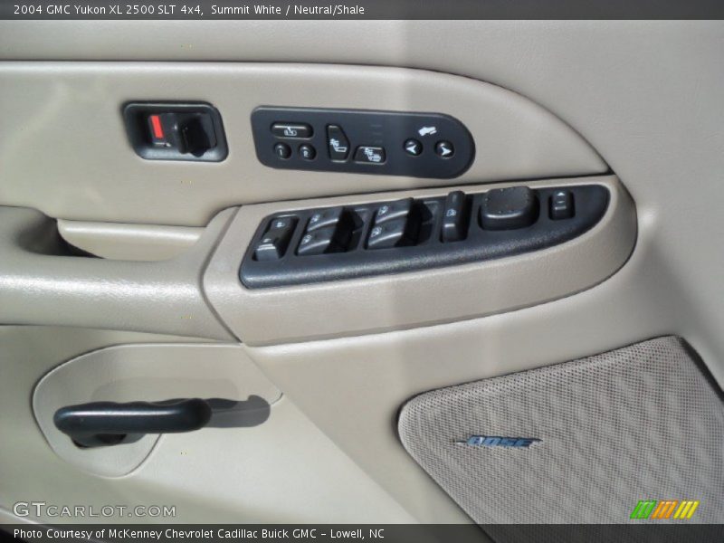 Summit White / Neutral/Shale 2004 GMC Yukon XL 2500 SLT 4x4