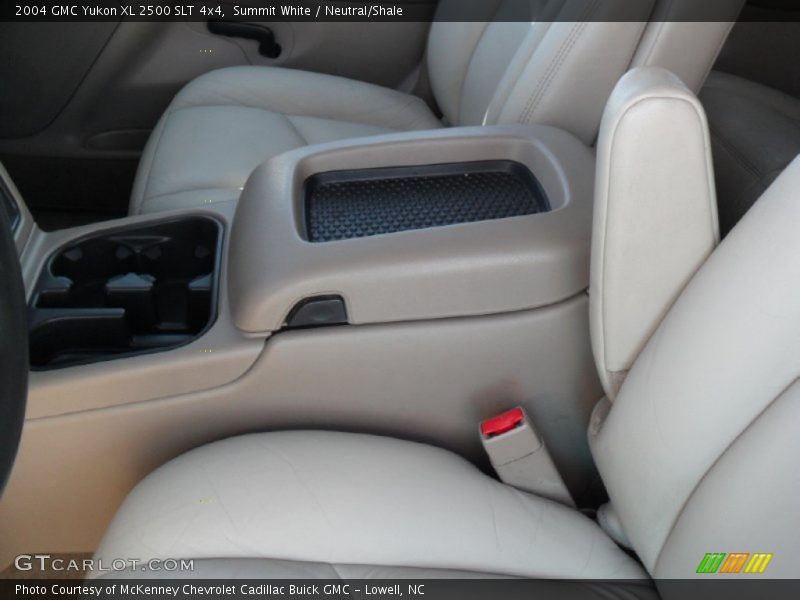 Summit White / Neutral/Shale 2004 GMC Yukon XL 2500 SLT 4x4