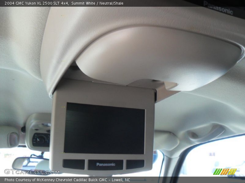 Summit White / Neutral/Shale 2004 GMC Yukon XL 2500 SLT 4x4