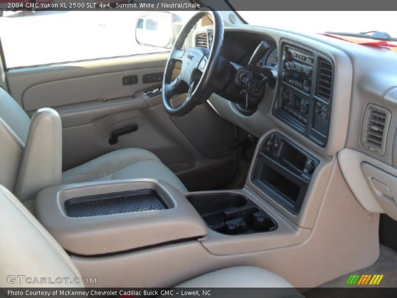 Summit White / Neutral/Shale 2004 GMC Yukon XL 2500 SLT 4x4