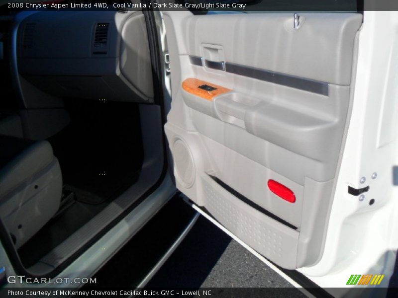Cool Vanilla / Dark Slate Gray/Light Slate Gray 2008 Chrysler Aspen Limited 4WD
