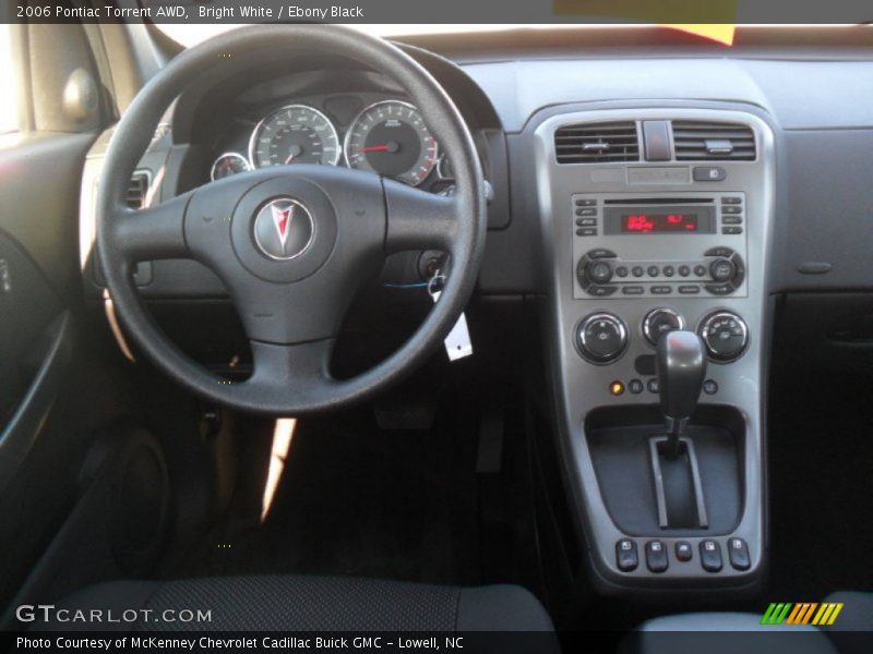 Bright White / Ebony Black 2006 Pontiac Torrent AWD