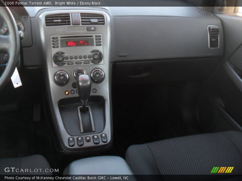 Bright White / Ebony Black 2006 Pontiac Torrent AWD