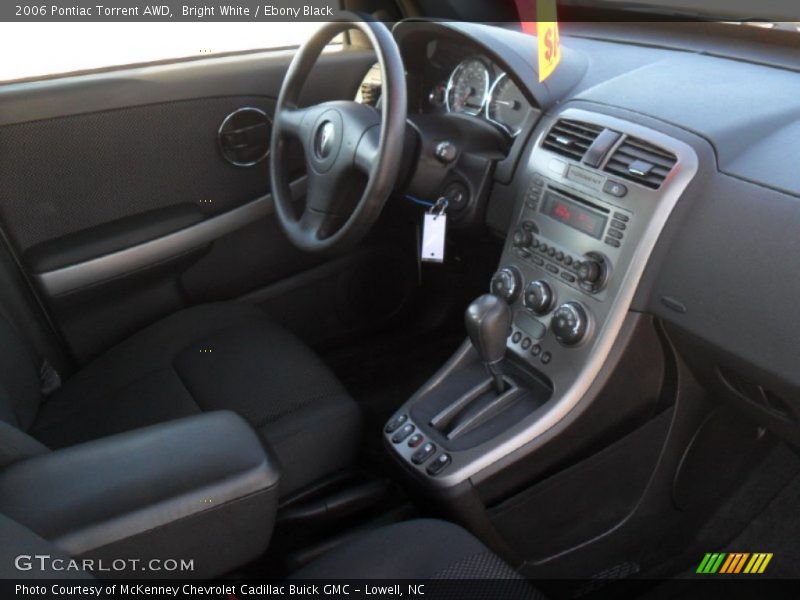 Bright White / Ebony Black 2006 Pontiac Torrent AWD