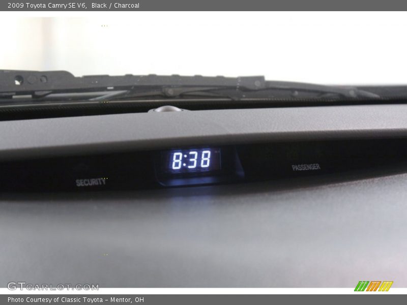 Black / Charcoal 2009 Toyota Camry SE V6
