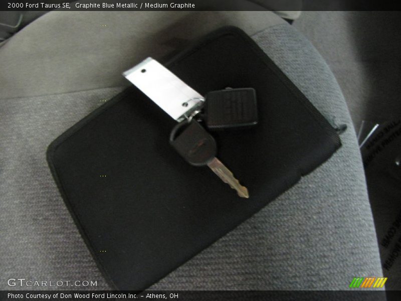 Graphite Blue Metallic / Medium Graphite 2000 Ford Taurus SE