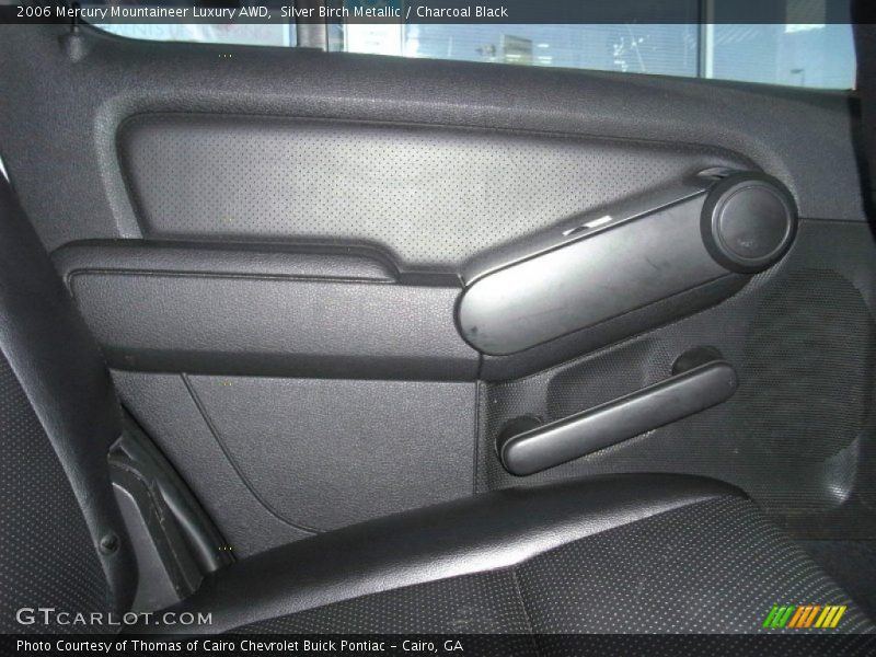 Silver Birch Metallic / Charcoal Black 2006 Mercury Mountaineer Luxury AWD