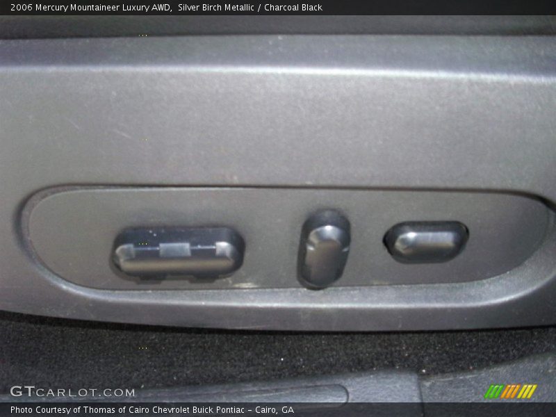 Silver Birch Metallic / Charcoal Black 2006 Mercury Mountaineer Luxury AWD