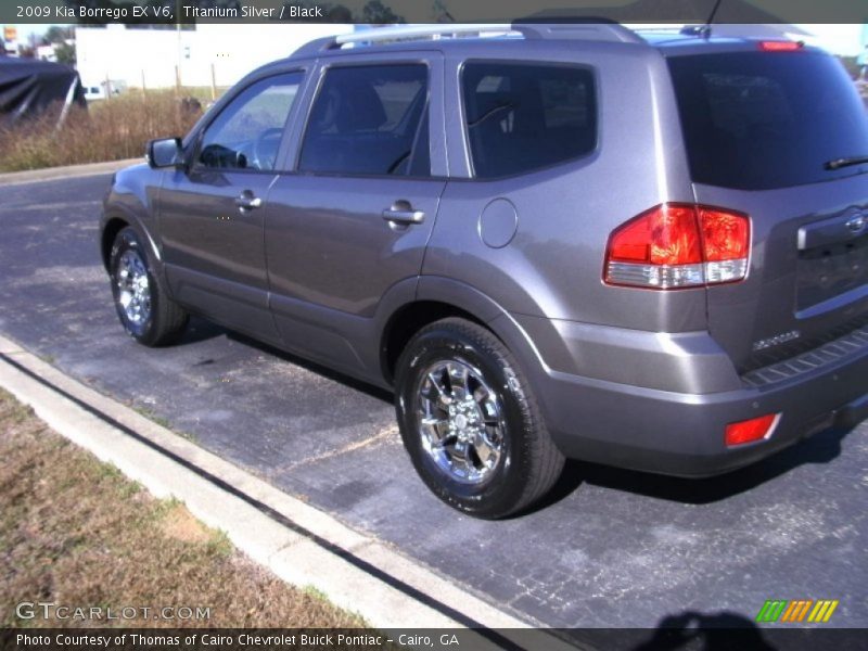 Titanium Silver / Black 2009 Kia Borrego EX V6